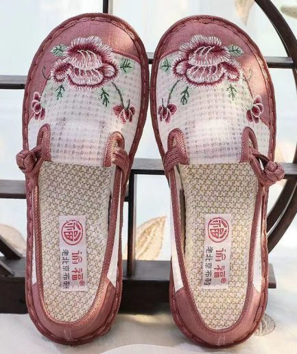 Women Embroidered Flat Feet Shoes Red Breathable Mesh